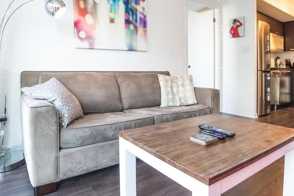 شقة Queen West Suites تورونتو