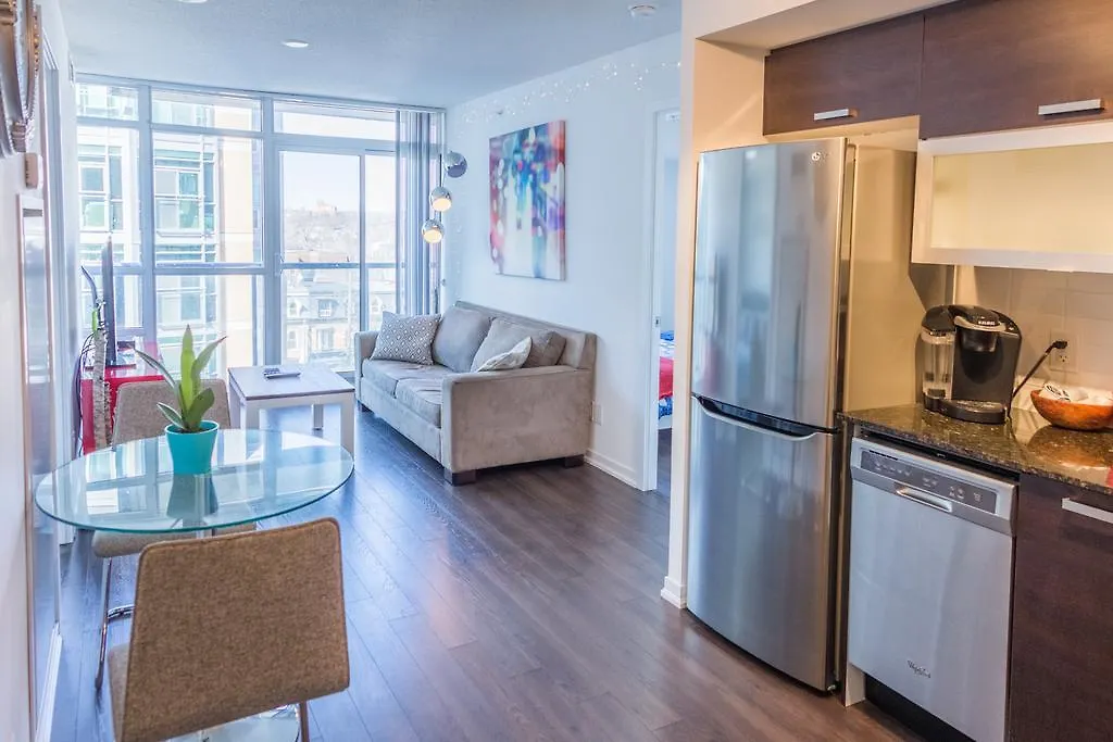 شقة Queen West Suites تورونتو