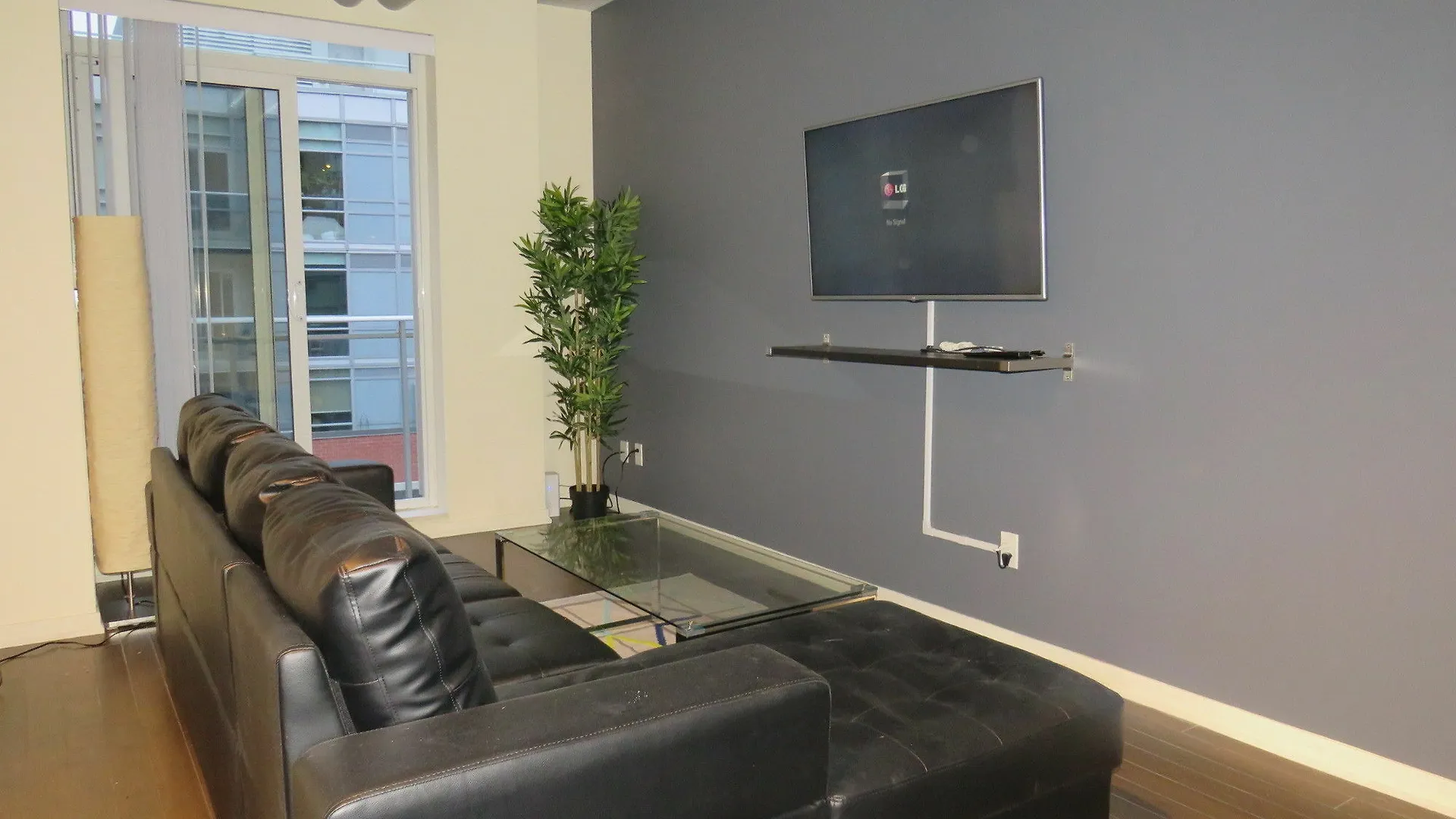 Queen West Suites تورونتو شقة